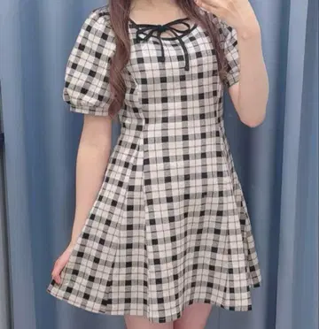 evelyn 에블린 반팔 체크 핏핏 원피스 베이지
