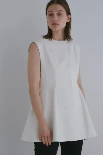 LE PHIL/르필 더블 크로스 스트레치 페플럼 베스트