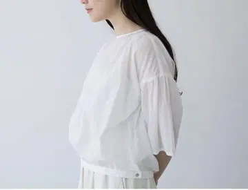 miho umezawa 벌룬 블라우스 화이트