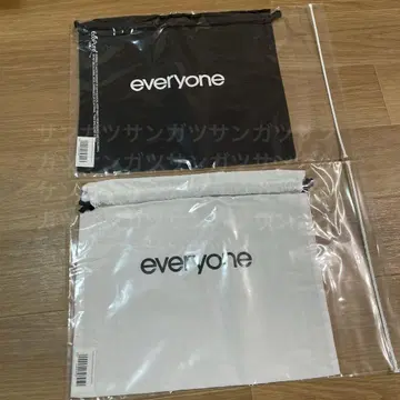 everyone nylon 킨챠쿠 pouch BLACKWhite