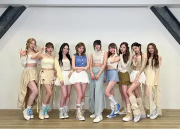 NiziU coconut Fes. 원반 응모 캠페인 폴라로이드
