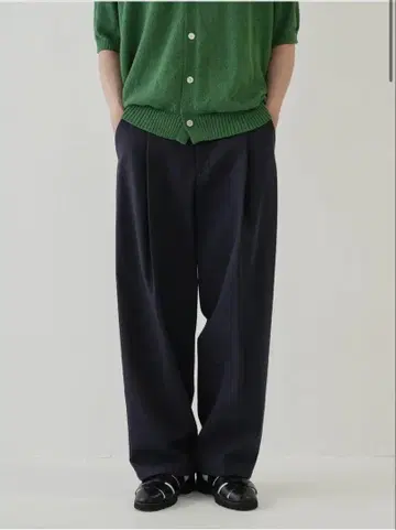 Bargiee SINGLE PLEATED PANTS 네이비 M 사이즈
