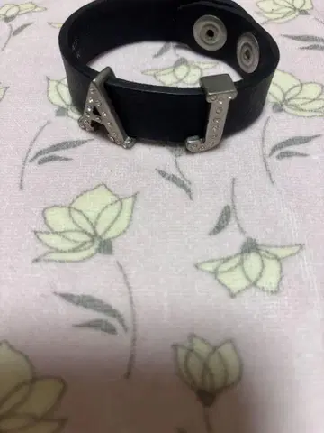 Armani Jeans 가죽 뱅글 블랙
