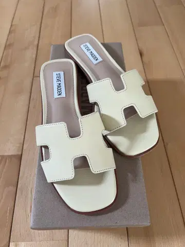 STEVE MADDEN HADYN 샌들