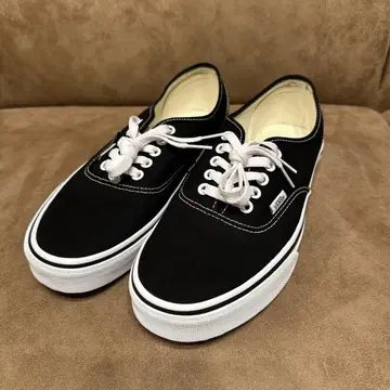 [미사용 새상품] VANS 어센틱