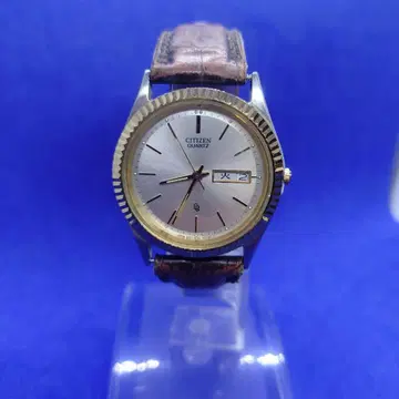 작동하는 CITIZEN 6100-K09311 데이 데이트 남성용 손목시계