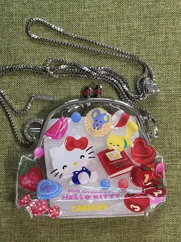 CASETIFY 헬로키티 가마구치 파우치 메탈 체인 스트랩 50주년