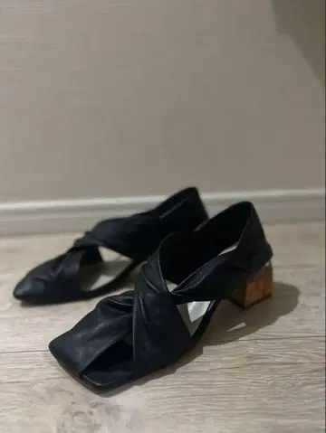 ALM 2way 블록 힐 펌프스