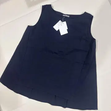 theory luxe 네이비 슬리브리스 튜닉 038