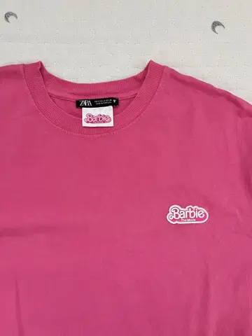 ZARA Barbie 콜라보 티셔츠 S 사이즈