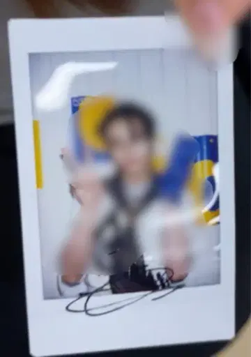 straykids B상 폴라로이드 현진 사인