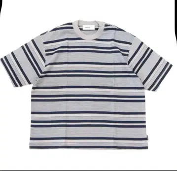 everyone border tee shirts XL