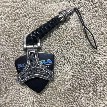 세라 코노리쿠 vasalla uomo 기타 피크형 키링