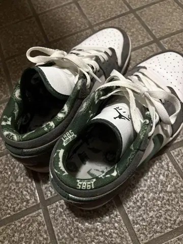 Air Jordan 1 스니커즈 Retro North side