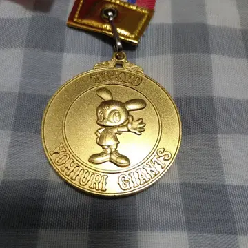 요미우리 자이언츠 야구 교실 참여 기념 메달