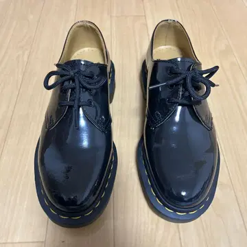 Dr.Martens 1461 에나멜 3홀 통굽 여성용 블랙