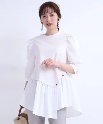 Rirandture 리랜드트루 비대칭 튜닉 블라우스