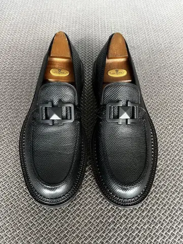 FERRAGAMO 비트 로퍼 10EE
