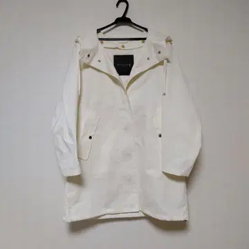 MACKINTOSH LONDON 후디 라이트 코트 화이트