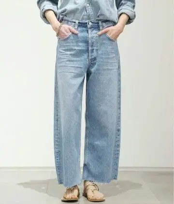 시티즌스 오브 휴머니티 AYLA RAW HEM CROP