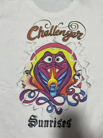 Challenger 그래픽 티셔츠