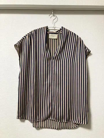 UNITED ARROWS 프렌치 슬리브 블라우스 스트라이프