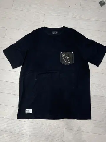 Schott 가죽 꽃무늬 포켓 티셔츠
