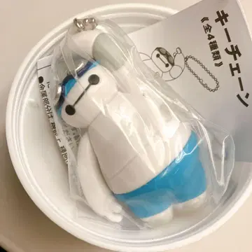 디즈니 캡슐 토이 베이맥스 수영