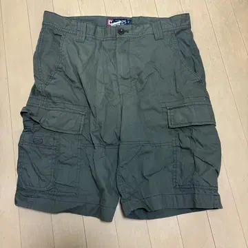 CHAPS 카고 숏 팬츠 사이즈 33 카키