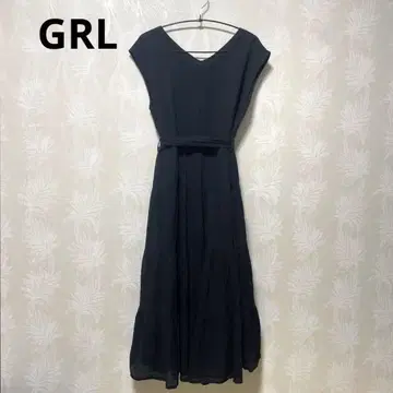 GRL 블랙 V넥 티어드 원피스 프리 사이즈