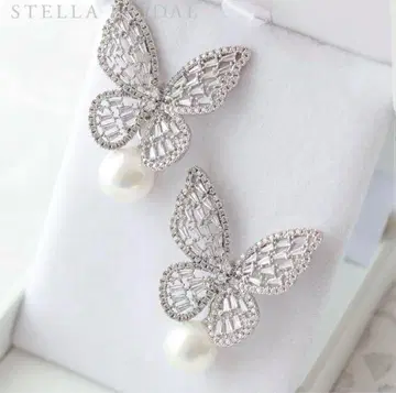 Stella bridal 나비 귀걸이