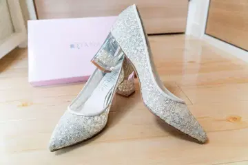 DIANA 클리어 펄 힐 펌프스 24cm(박스 포함)