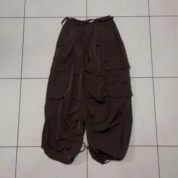 완판템 SATUR 나일론 조거 팬츠