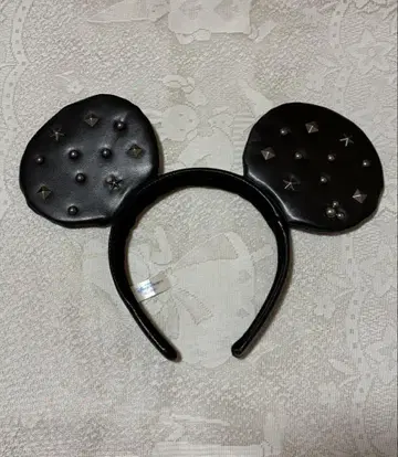 스터드가 달린 블랙 미키 귀 머리띠