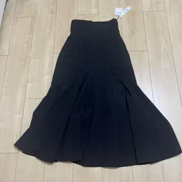dazzlin 블랙 롱 스커트