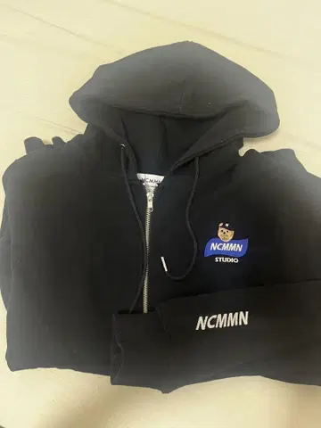 NCMMN STUDIO 블랙 풀 집업 후드티
