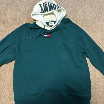 TOMMY JEANS 후드 부착 후드티 그린