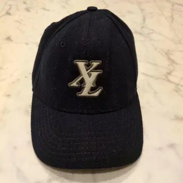 XLARGE 네이비 야구 모자