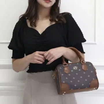 ROYAL PARTY 후쿠레 자카드 컷 탑 블랙 프리 사이즈