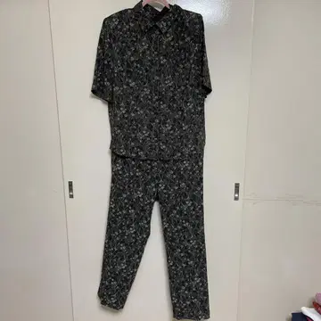 셋업 수트 쇼와 레트로