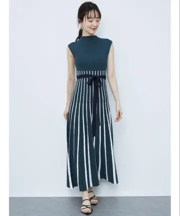 체인지 리브 배색 니트 원피스