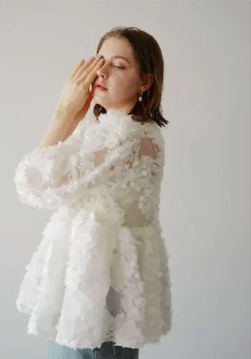 Acka. flower peplum blouse 베이지