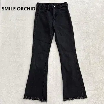 x03 SMILE ORCHID 블랙 플레어 컷오프 데님 M 사이즈