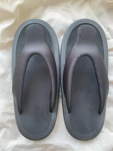 JOJO Naito S 사이즈(약 23~24cm) 블랙 플립플랍