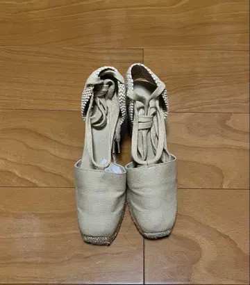 카스타니에르 베이지 에스파드리유 샌들