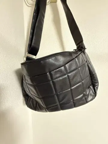 블랙 숄더백