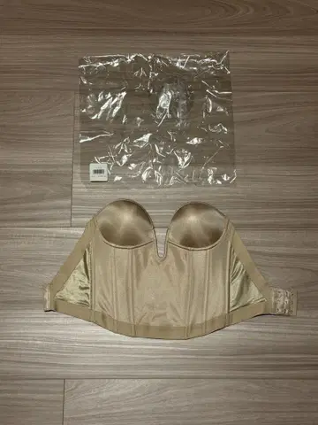 라 비나 뷔스티에