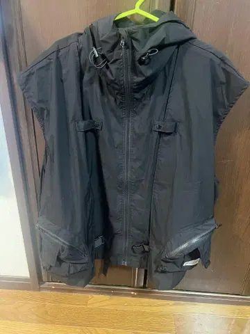 블랙 후드 부착 베스트 XL