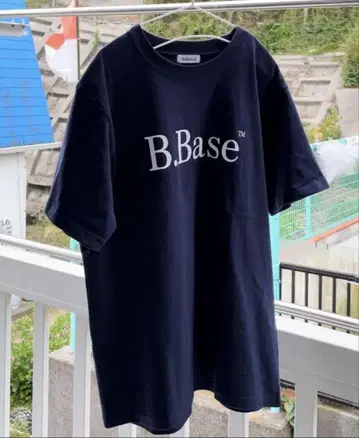 B.Base 티셔츠 L 사이즈