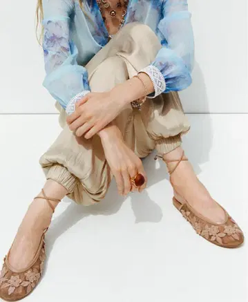 새상품 자라 레이스업 슈즈 자수